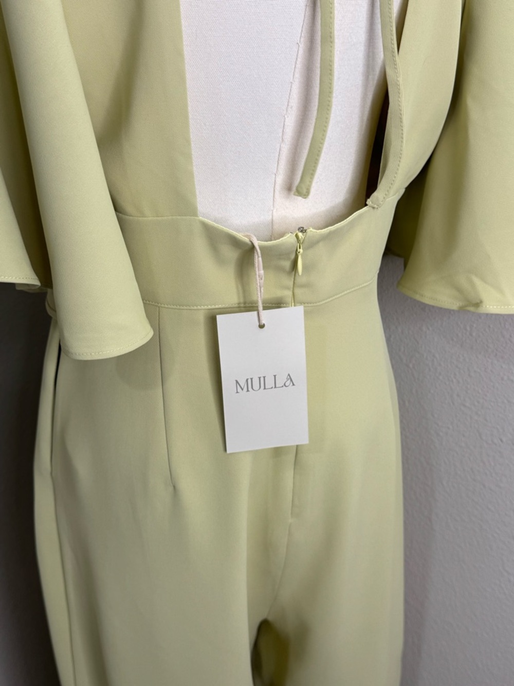 MULLA Pistachio Yellow Jumpsuit NWT Wide Leg Flutter Sleeve Open Back M - Picture 8 of 11